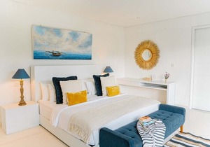 Stunning 2-story modern white beach villa, Jimbaran Bay, Bali