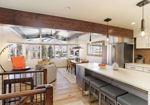 Stunning Aspen Mountain Views! Renovated Home with Gas FP, Parking, W/D, and AC On Upper Level