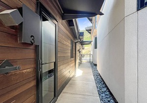 Stunning Aspen Mountain Views! Renovated Home with Gas FP, Parking, W/D, and AC On Upper Level