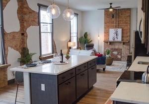 Stunning Condo Near Washington Park - Free Parking