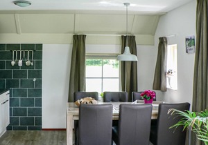 Stunning home in Den Ham with WiFi