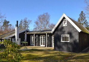 Stunning home in Græsted with WiFi