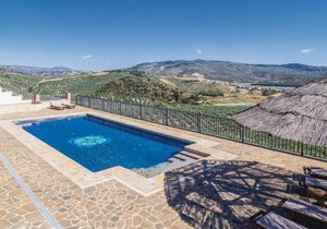 Stunning Home In Iznájar With Wifi