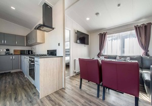 Stunning lodge 2 bedroom lodge, sleeps 6 with hot tub