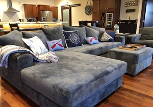 Stunning Luxury Condo in the heart of Detroit Lakes!