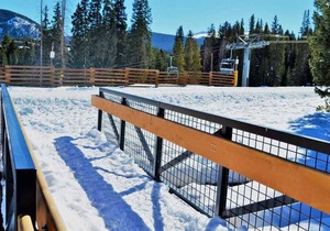 Stunning Ski in/Ski out Cedars Townhouse~ Short Walk to Slopes and Main St.