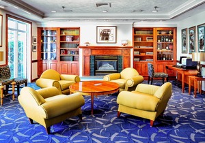 Stylish 1BR Condo w/ Resort Pool & 4 Miles to Notre Dame