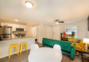 Stylish 1BR Near UT | Mueller | Evonify 5973