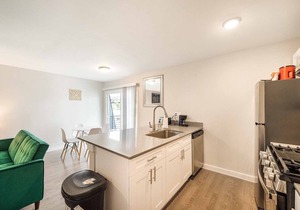 Stylish 1BR Near UT | Mueller | Evonify 5973