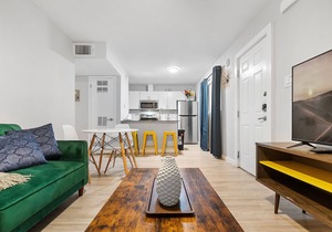 Stylish 2BR in Highland Austin TX 3630