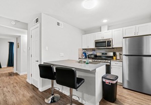 Stylish 2BR in Highland Austin TX 2382