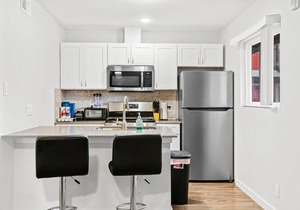 Stylish 2BR in Highland Austin TX 2382