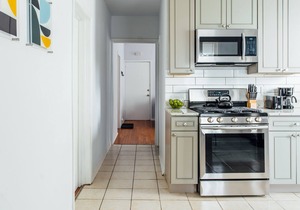 ❤️ Stylish and Cozy 2BR in Logan Square!