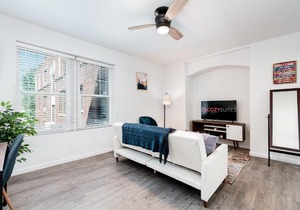 Stylish Luxe 2BR Apartment CozySuites