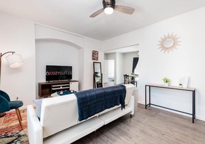 Stylish Luxe 2BR Apartment CozySuites