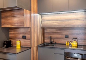 Stylish Studio Apt w Balcony 3-min From the Beach by Sea N' Rent