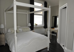 Suenos Guesthouse