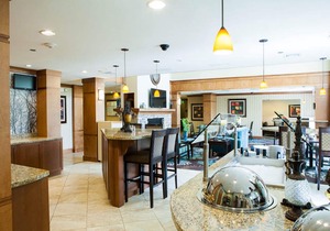 Suite with Pool Access, Free Shuttle, Buffet Breakfast + 24h Business Center