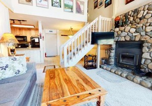 Summit 110 Apartment