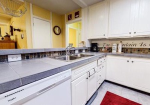 Summit 3 Apartment