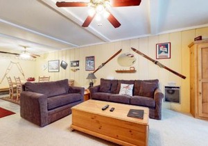 Summit 3 Apartment