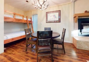 Summit 49 Apartment
