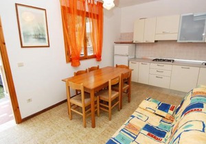 Sun drenched seaside holiday home close to Venice