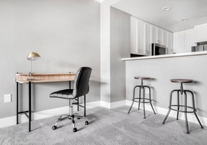 Sunny Santana Row 1BR w/Pool & Gym, 10 mins to Google, by Blueground