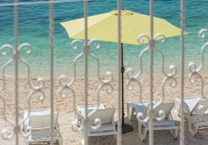 Sunrise Beach Apartment