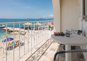 Sunrise Beach Apartment