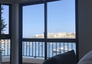 Sunrise Creek Sea View Apartment