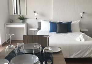 Sunrise Creek Sea View Apartment