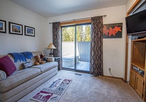Sunriver Beauty Has Space, Hot Tub, Bikes, SHARC Passes and More!