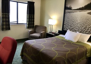 Super 8 by Wyndham Independence Kansas City