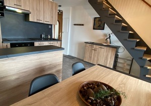 Superb lake view-T3 apartment with parking -Ideally located