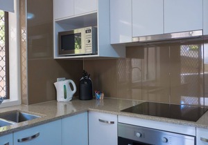 Superior 2-bedroom at Hampton Court Apartments