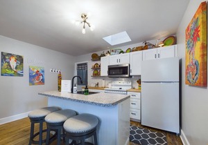 Superior Street Rental #1 Downtown Munising, 2023 Remodel