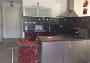 T2 air-conditioned clos des oliviers with wifi and private parking 300m from the beach.