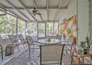 Tahlequah Duplex with Screened-in Porch and Fire Pit!