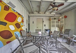 Tahlequah Duplex with Screened-in Porch and Fire Pit!