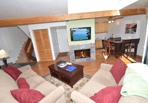 Tahoe Keys Condo with Private Boat Dock - sleeps 6- 48 Ala Wai~