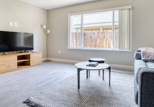 Tasteful Campbell 1BR w/ W/D, Pool, Gym, walk to WF + TJ, by Blueground