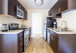 Tasteful Foster City 2BR w/Gym, Pool, W/D, near highways, by Blueground