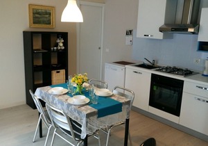 Tastefully furnished 2-room apartment on the charming lakeside promenade