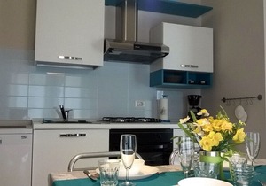 Tastefully furnished 2-room apartment on the charming lakeside promenade