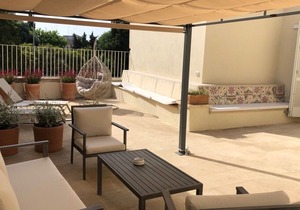 TERRACE APARTMENT 8.