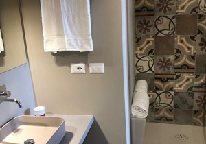 TERRACE APARTMENT 8.