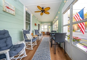 The Allenhurst, Beach Apartment 15 - Midsize 1.5 Bedroom - with Living Area, Ki