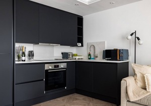 The Battersea Flat - Exquisite 2BDR Flat with Terrace