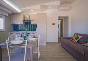 The Beach Apartment - Panoramic View